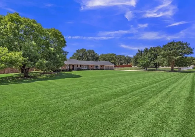Photo 2 of Sale Pending at 4808 Misty Meadow Dr, Willow Park, TX 76087 | MLS# 21364371 | Listing updated on 2026-09-12