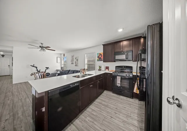 Photo 2 of Single family home for sale at 1048 Crestview Dr, Hutchins, TX 75141 | MLS# 21364407 | Listing updated on 2026-09-14
