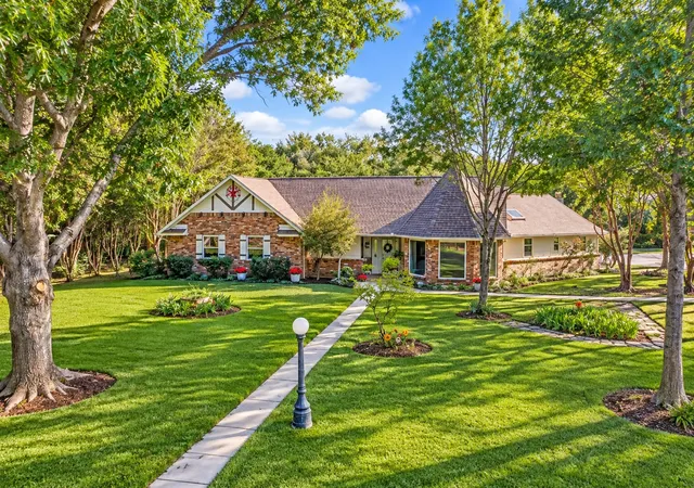 Photo 2 of Single family home for sale at 614 Pecan Crk Dr, Sunnyvale, TX 75182 | MLS# 21364353 | Listing updated on 2026-10-22