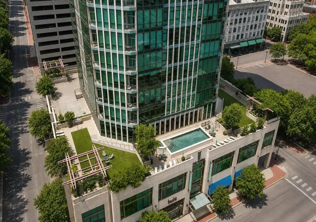 Photo 22 of Condo for sale at 500 Throckmorton St #2202, Fort Worth, TX 76102 | MLS# 21362922 | Listing updated on 2026-09-12