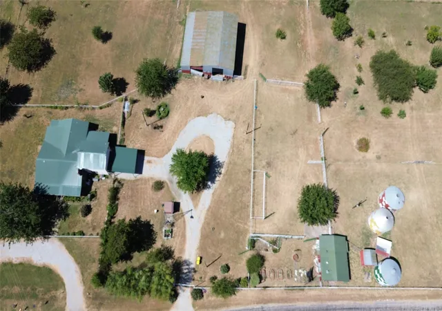 Photo 1 of Single family home for sale at 117 County Rd, Decatur, TX 76234 | MLS# 21363538 | Listing updated on 2026-09-10