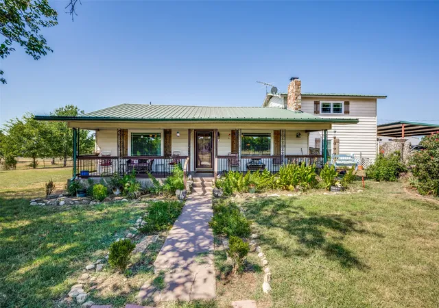 Photo 1 of Single family home for sale at 117 County Rd, Decatur, TX 76234 | MLS# 21363538 | Listing updated on 2026-09-30
