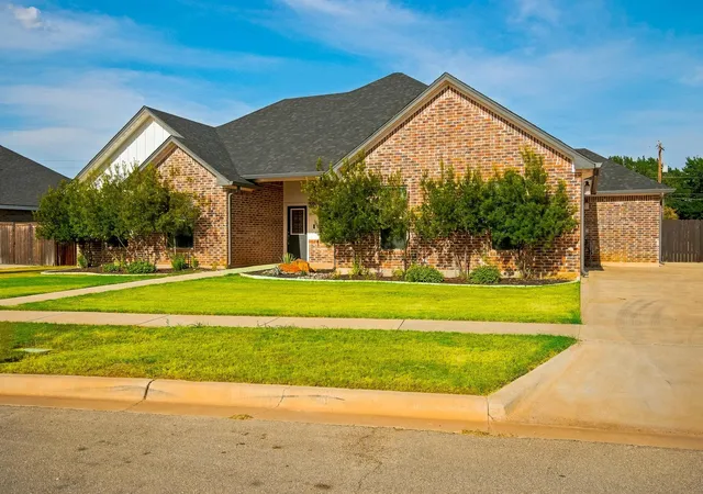 Photo 2 of Sale Pending at 6517 Cedar Elm Dr, Abilene, TX 79606 | MLS# 21364555 | Listing updated on 2026-09-09