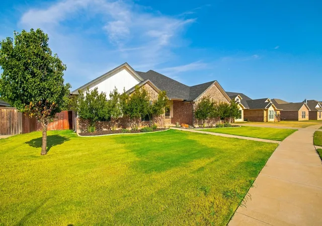 Photo 3 of Sale Pending at 6517 Cedar Elm Dr, Abilene, TX 79606 | MLS# 21364555 | Listing updated on 2026-09-09