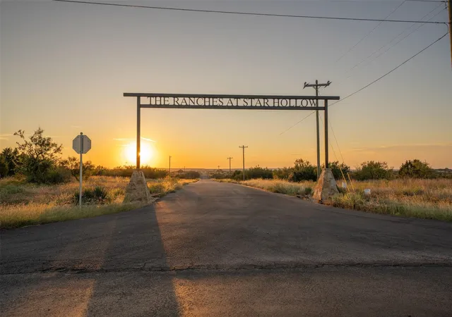 Photo 1 of Land for sale at 454 Mt Hollow Dr, Granbury, TX 76048 | MLS# 21364618 | Listing updated on 2026-09-14