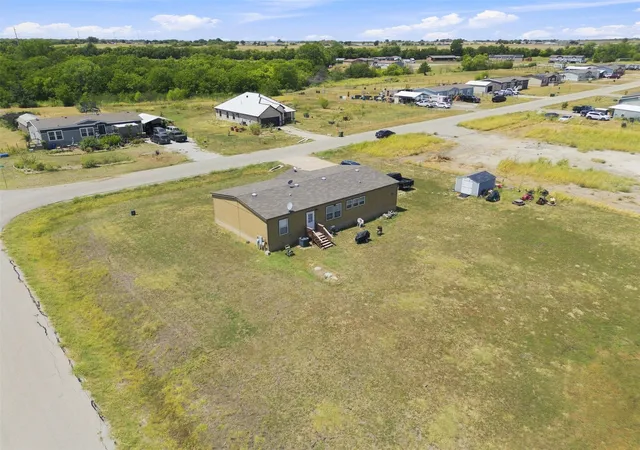 Photo 3 of Manufactured home for sale at 120 Granite Dr, Ponder, TX 76259 | MLS# 21364638 | Listing updated on 2026-09-11
