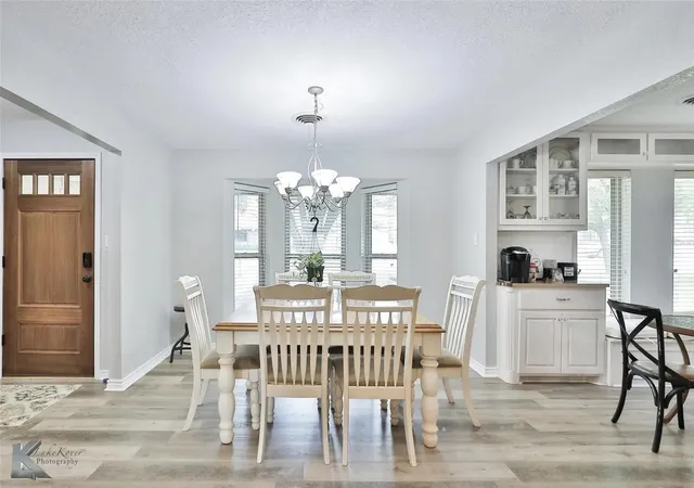 Photo 3 of Single family home for sale at 718 Green Valley Dr, Abilene, TX 79601 | MLS# 21363743 | Listing updated on 2026-10-04