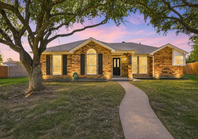 Photo 2 of Single family home for sale at 6905 Scott Ct, Sachse, TX 75048 | MLS# 21362035 | Listing updated on 2026-09-08