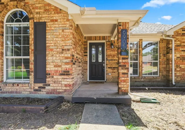 Photo 3 of Single family home for sale at 6905 Scott Ct, Sachse, TX 75048 | MLS# 21362035 | Listing updated on 2026-09-08
