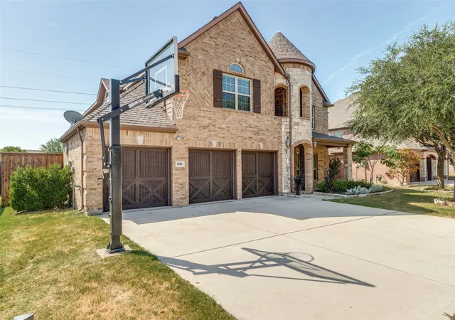Photo 2 of Single family home for sale at 881 Twin Buttes Dr, Prosper, TX 75078 | MLS# 21364736 | Listing updated on 2026-09-08