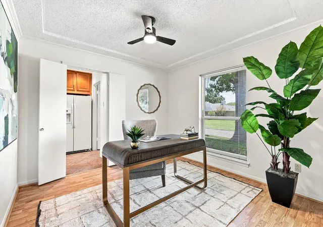 Photo 3 of Sale Pending at 2517 Lawnview Dr, Carrollton, TX 75006 | MLS# 21356173 | Listing updated on 2026-09-26