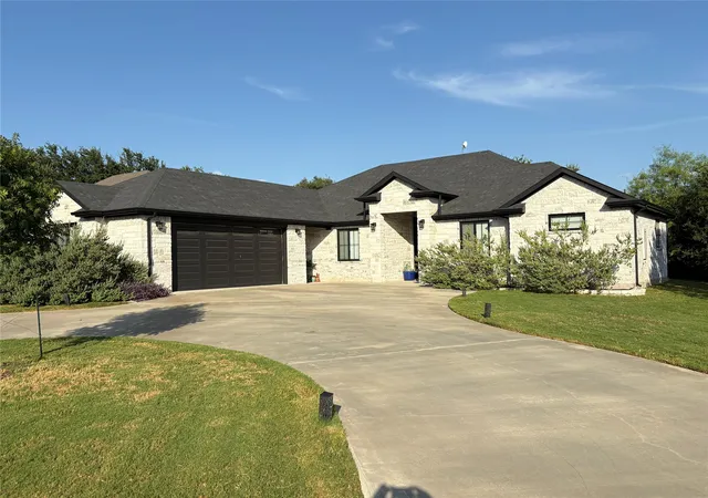 Photo 1 of Single family home for sale at 27125 Whispering Meadow Dr, Whitney, TX 76692 | MLS# 21364246 | Listing updated on 2026-09-11
