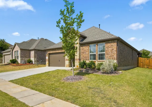 Photo 3 of Single family home for sale at 11217 Shady Meadows Wy, Aubrey, TX 76227 | MLS# 21364269 | Listing updated on 2026-09-17