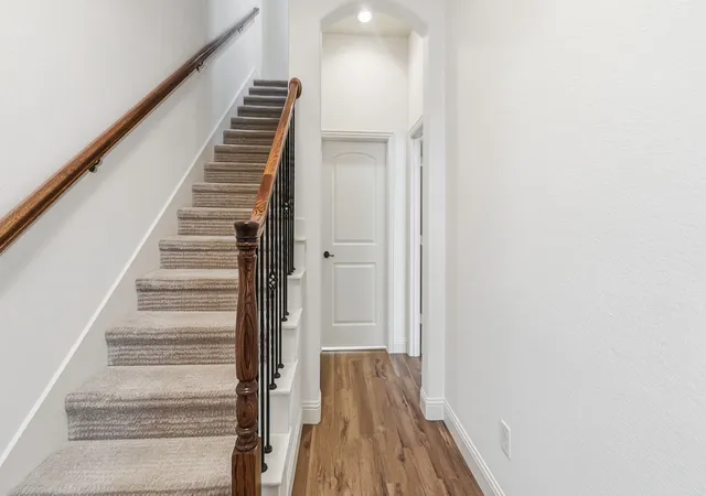Photo 3 of Townhouse for sale at 6468 Love Dr, Irving, TX 75039 | MLS# 21364607 | Listing updated on 2026-09-10
