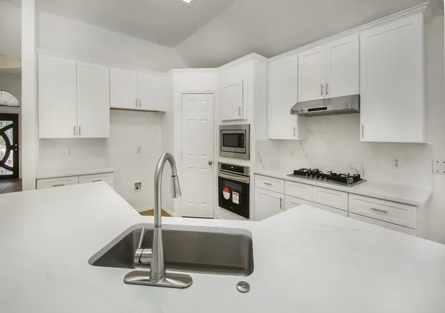 Photo 2 of Single family home for sale at 2452 Brycewood Ln, Plano, TX 75025 | MLS# 21321601 | Listing updated on 2026-09-12