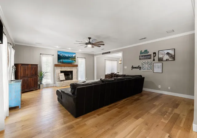 Photo 3 of Single family home for sale at 10401 Holly Creek Rd, Terrell, TX 75160 | MLS# 21363936 | Listing updated on 2026-09-13