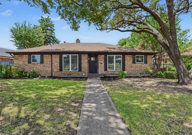 Photo 1 of Single family home for sale at 4915 Hovenkamp Dr, Dallas, TX 75227 | MLS# 21360606 | Listing updated on 2026-09-08