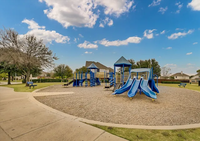 Photo 34 of Single family home for sale at 628 Poncho Ln, Fort Worth, TX 76052 | MLS# 21364647 | Listing updated on 2026-10-03