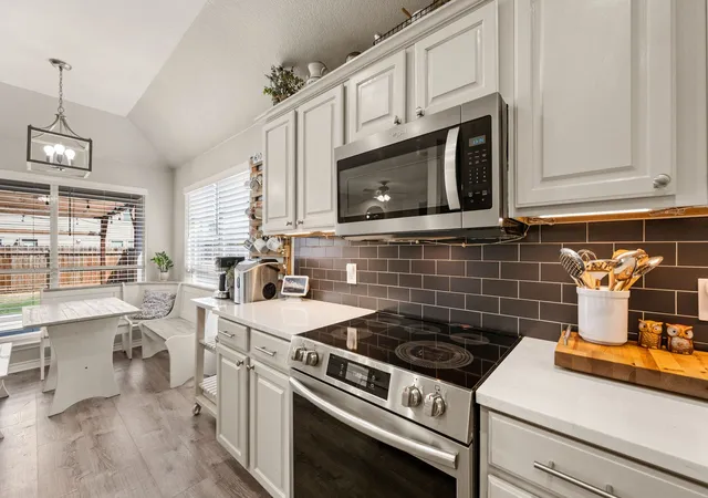 Photo 4 of Single family home for sale at 628 Poncho Ln, Fort Worth, TX 76052 | MLS# 21364647 | Listing updated on 2026-09-09
