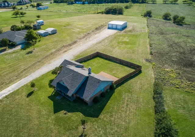 Photo 2 of Single family home for sale at 10257 Norrell Rd, Venus, TX 76084 | MLS# 21363419 | Listing updated on 2026-09-10