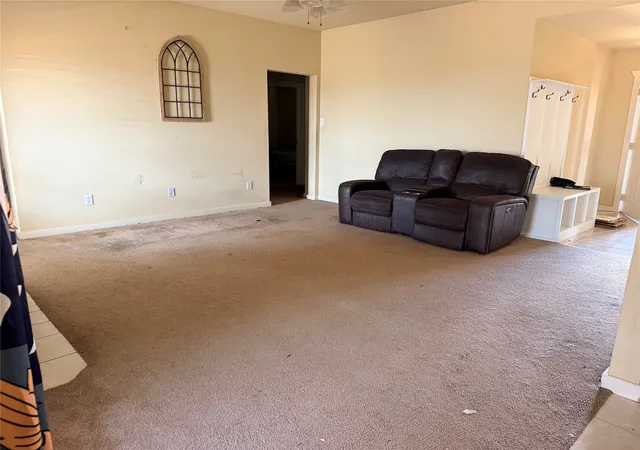 Photo 4 of Single family home for sale at 10257 Norrell Rd, Venus, TX 76084 | MLS# 21363419 | Listing updated on 2026-09-10