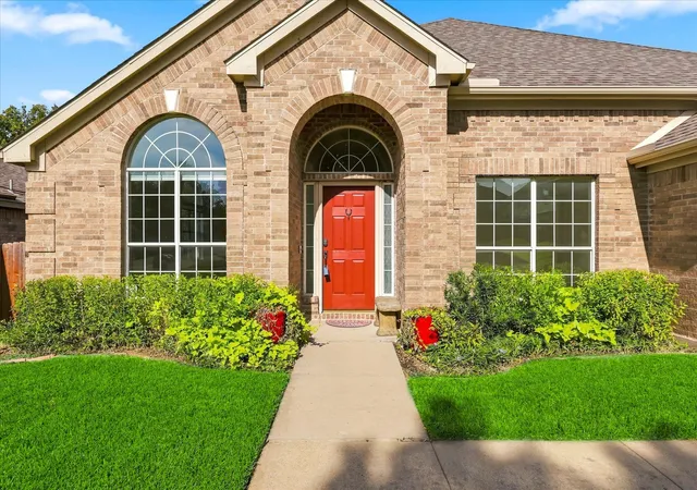 Photo 1 of Single family home for sale at 7801 Stansfield Dr, Fort Worth, TX 76137 | MLS# 21355087 | Listing updated on 2026-09-09