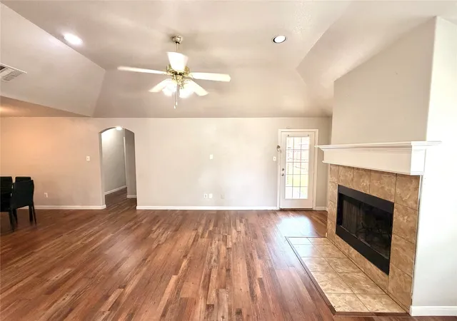 Photo 3 of Single family home for sale at 9212 Coral Ln, Fort Worth, TX 76140 | MLS# 21365003 | Listing updated on 2026-09-16