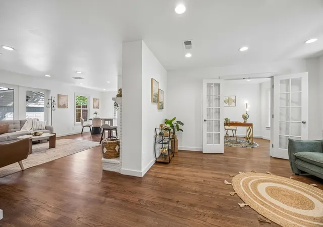 Photo 3 of Single family home for sale at 6718 Hialeah Dr, Dallas, TX 75214 | MLS# 21362208 | Listing updated on 2026-09-12