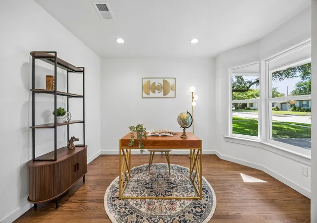 Photo 4 of Single family home for sale at 6718 Hialeah Dr, Dallas, TX 75214 | MLS# 21362208 | Listing updated on 2026-09-12