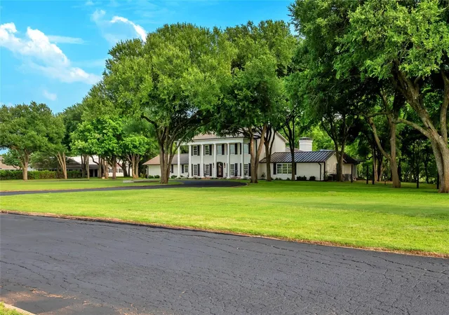Photo 2 of Land for sale at 200 Legacy Down Dr, Fort Worth, TX 76126 | MLS# 21365066 | Listing updated on 2026-09-10