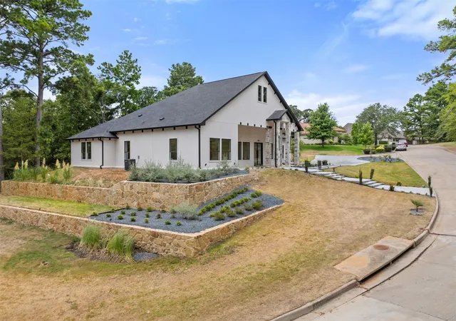Photo 3 of Single family home for sale at 4504 Triggs Tr, Tyler, TX 75709 | MLS# 21365076 | Listing updated on 2026-10-06