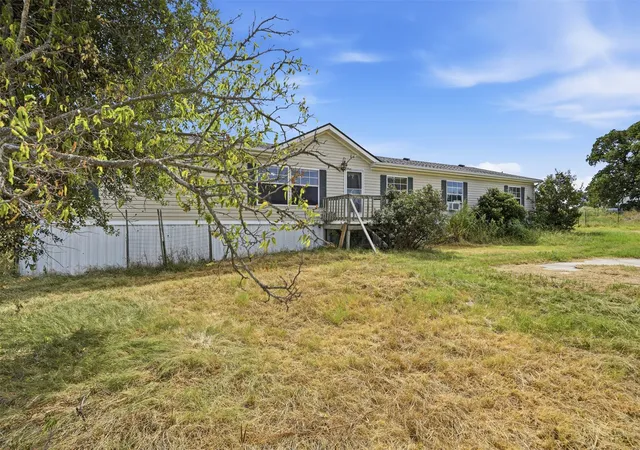 Photo 1 of Manufactured home for sale at 937 County Road 4790, Boyd, TX 76023 | MLS# 21362888 | Listing updated on 2026-09-08