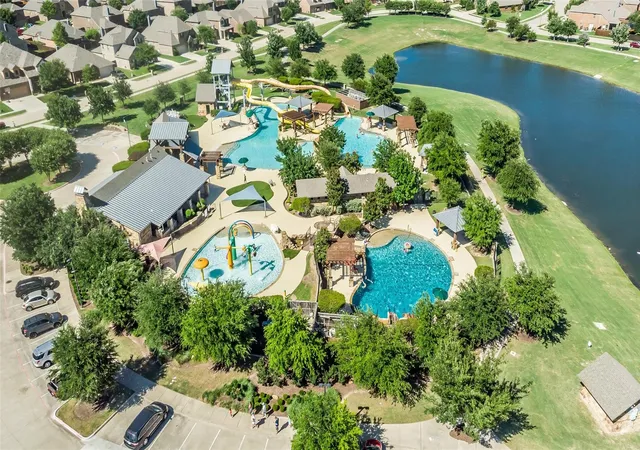 Photo 4 of Single family home for sale at 10544 Jackson Hole Ln, Mc Kinney, TX 75072 | MLS# 21363545 | Listing updated on 2026-09-14