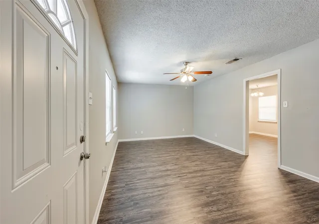 Photo 2 of Single family home for sale at 601 Biggs Ter, Arlington, TX 76010 | MLS# 21363692 | Listing updated on 2026-09-14