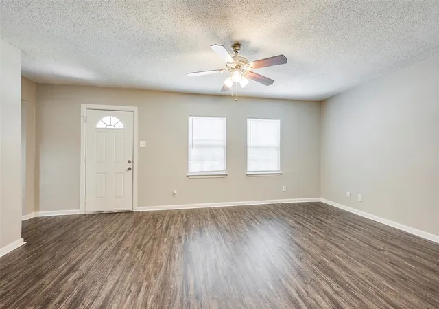 Photo 3 of Single family home for sale at 601 Biggs Ter, Arlington, TX 76010 | MLS# 21363692 | Listing updated on 2026-10-05