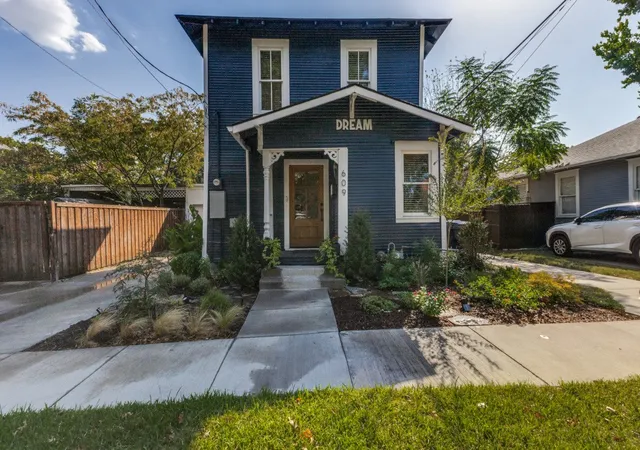 Photo 1 of Single family home for sale at 609 N Fulton St, Dallas, TX 75214 | MLS# 21363094 | Listing updated on 2026-09-12