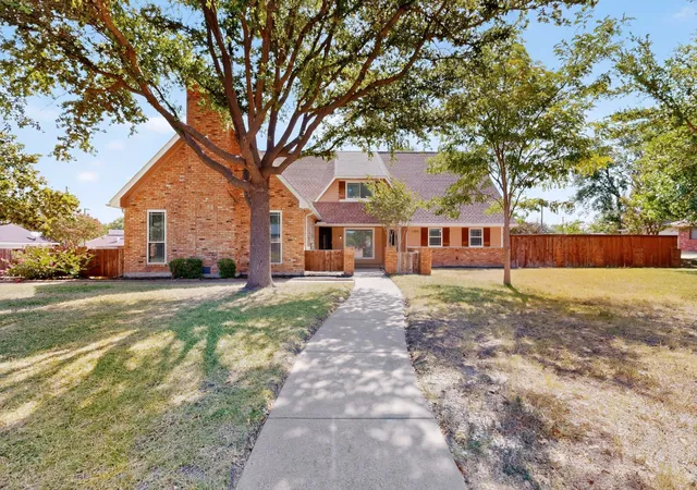Photo 1 of Single family home for sale at 1380 Green Hills Ct, Duncanville, TX 75137 | MLS# 21364914 | Listing updated on 2026-09-25