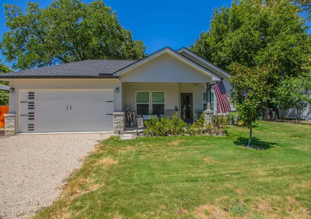 Photo 1 of Single family home for sale at 114 Goodwin Ln, Moody, TX 76557 | MLS# 21365215 | Listing updated on 2026-09-12