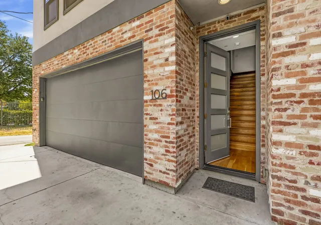 Photo 2 of Townhouse for sale at 2127 Clark St #APT 106, Dallas, TX 75204 | MLS# 21361859 | Listing updated on 2026-10-06