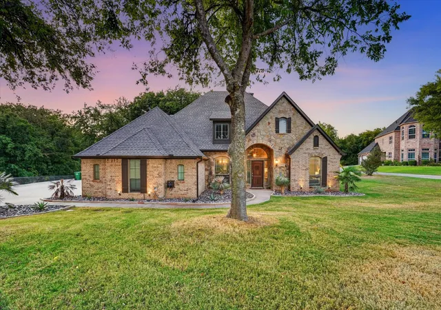 Photo 3 of Single family home for sale at 132 N Star Crossing Ln, Weatherford, TX 76088 | MLS# 21365136 | Listing updated on 2026-10-05