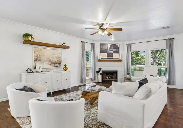 Photo 2 of Sale Pending at 5705 Wilmington Dr, Frisco, TX 75035 | MLS# 21356915 | Listing updated on 2026-09-14