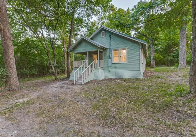 Photo 2 of Single family home for sale at 2990 County Road 568, Farmersville, TX 75442 | MLS# 21352008 | Listing updated on 2026-09-27