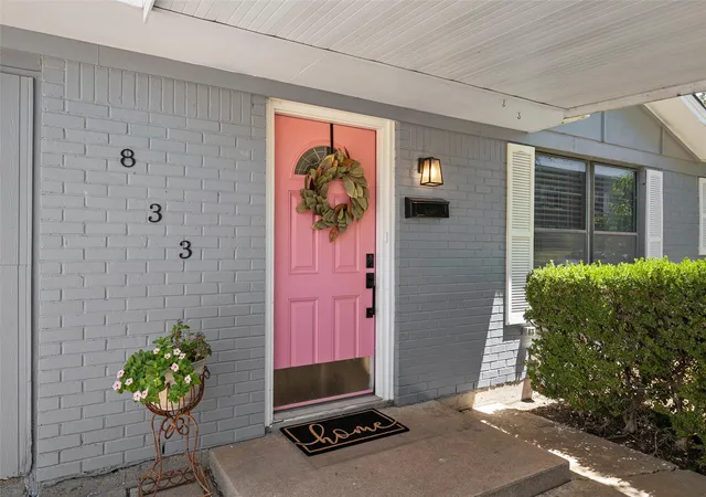 Photo 3 of Sale Pending at 833 N 60th St, Waco, TX 76710 | MLS# 21364678 | Listing updated on 2026-09-17