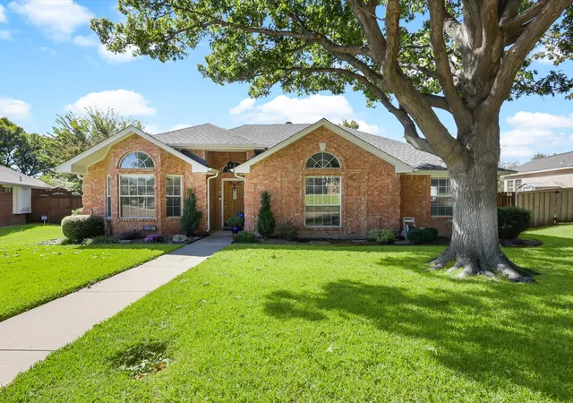 Photo 3 of Sale Pending at 2307 Bristol Dr, Carrollton, TX 75006 | MLS# 21365336 | Listing updated on 2026-09-29