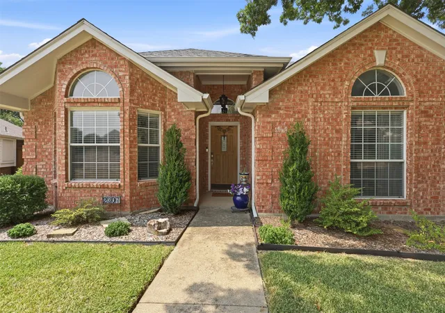 Photo 4 of Sale Pending at 2307 Bristol Dr, Carrollton, TX 75006 | MLS# 21365336 | Listing updated on 2026-09-29