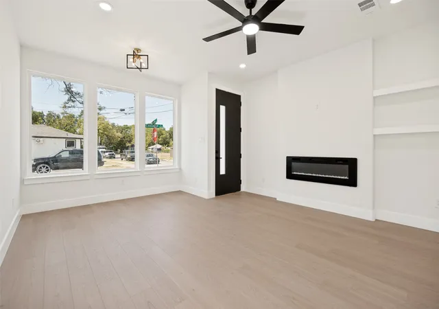 Photo 3 of Single family home for sale at 4000 Coolidge St, Dallas, TX 75215 | MLS# 21365401 | Listing updated on 2026-09-13