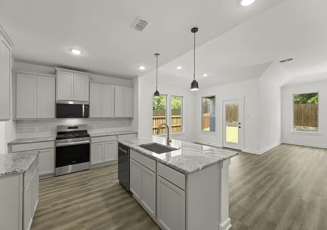 Photo 3 of Single family home for sale at 9320 Derry Ln, Aubrey, TX 76227 | MLS# 21365407 | Listing updated on 2026-09-25