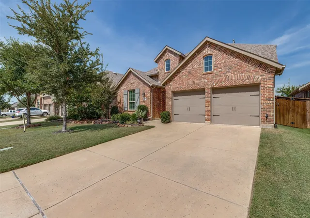 Photo 2 of Single family home for sale at 8620 Backwater Bay Cvs, Mc Kinney, TX 75071 | MLS# 21364504 | Listing updated on 2026-09-09