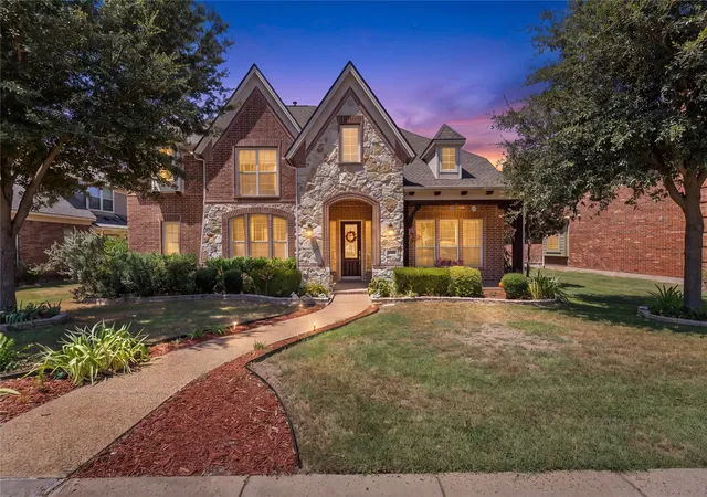 Photo 1 of Sale Pending at 1615 Thornberry Dr, Wylie, TX 75098 | MLS# 21364803 | Listing updated on 2026-09-17