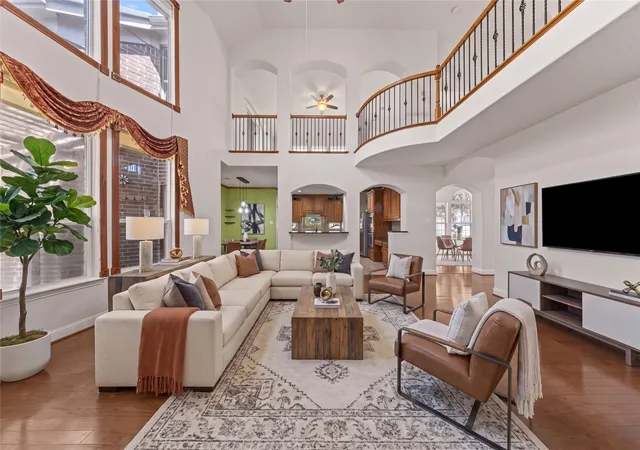 Photo 3 of Sale Pending at 1615 Thornberry Dr, Wylie, TX 75098 | MLS# 21364803 | Listing updated on 2026-09-17